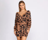 Robe pull féline féroce